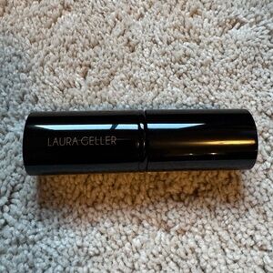 Laura Geller Retractable Angled Kabuki Brush
